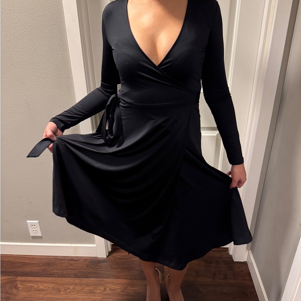 Babaton Black V-Neck A-Line Midi Dress